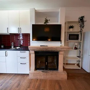 https://apartamentos-sierra-de-las-nieves.es-andalucia.com